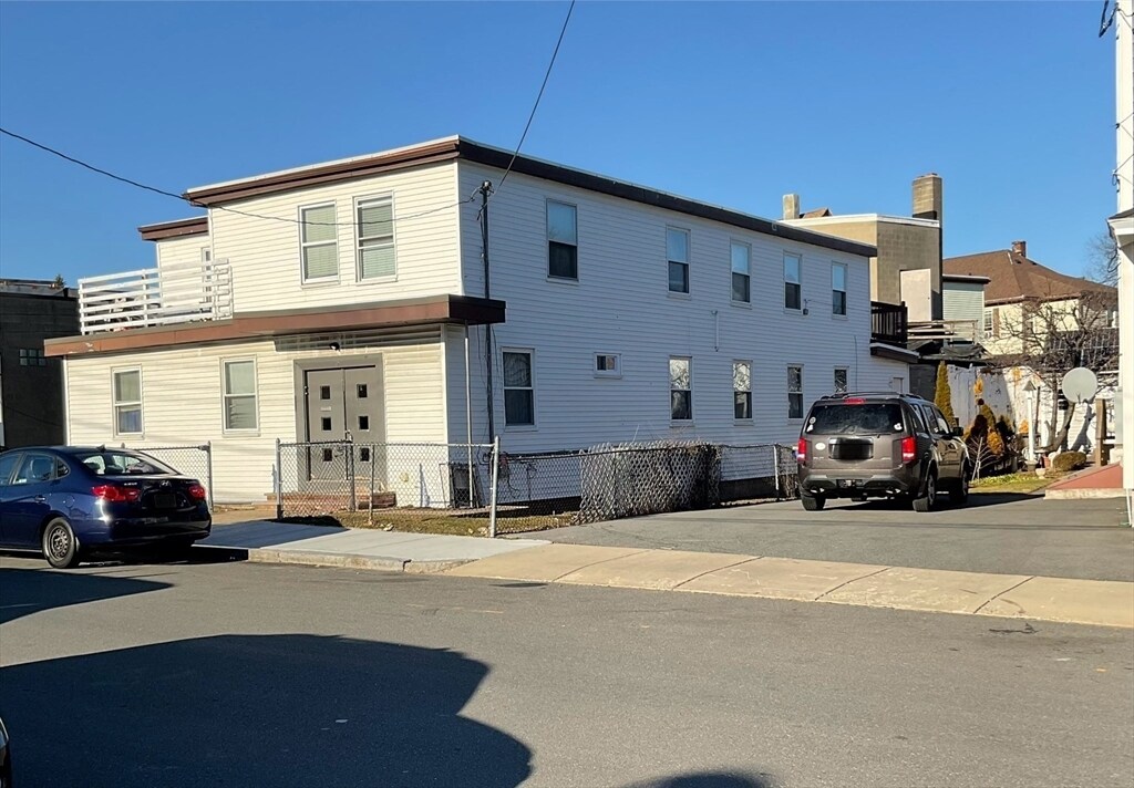 Primary Photo - 12 Harvard St