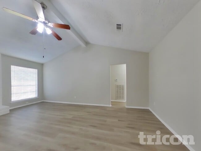 Building Photo - 4511 Burkegate Dr