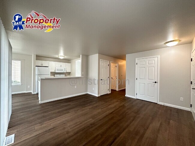 Foto del edificio - 10154 W Garverdale Ln
