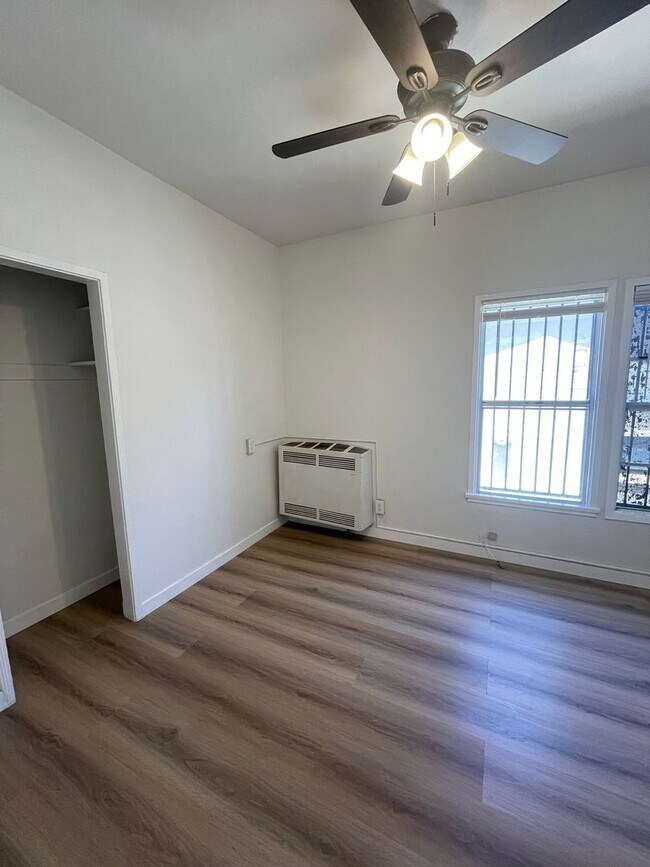 Foto del edificio - Lower 1 Bedroom 1 Bath in Long Beach