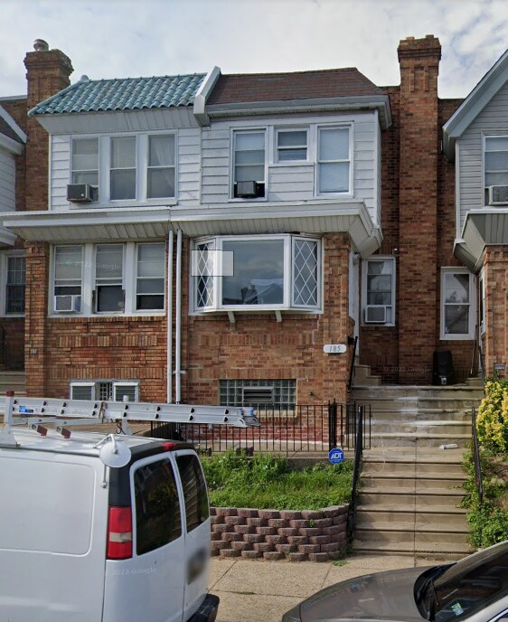 Primary Photo - 185 W Godfrey Ave