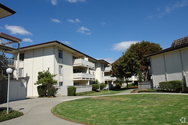 Foto del edificio - 38500-Unit 4 Paseo Padre Pky