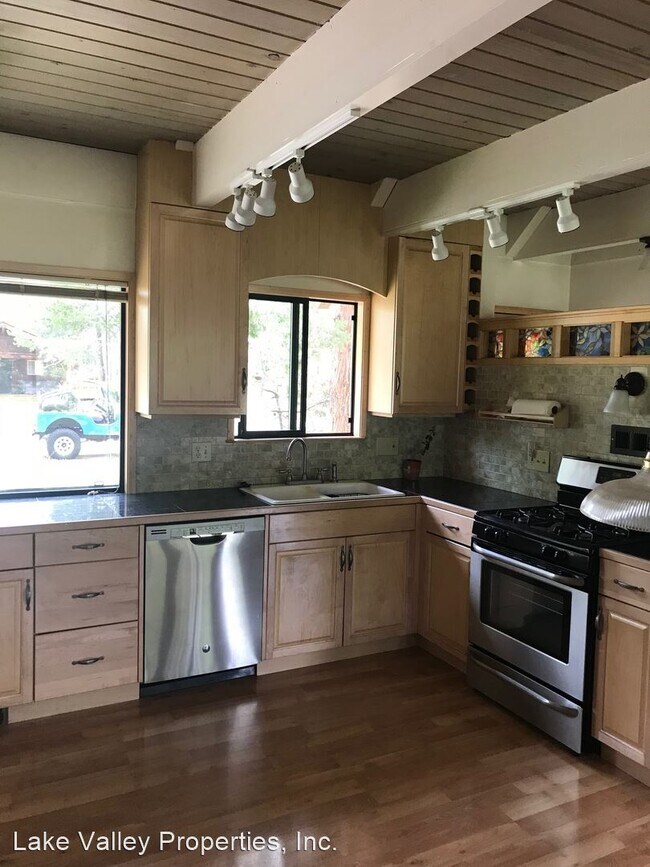 Foto del edificio - 4 br, 2 bath House - 1922 Bakersfield Dr.