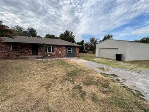Building Photo - 14820 W Funston Dr