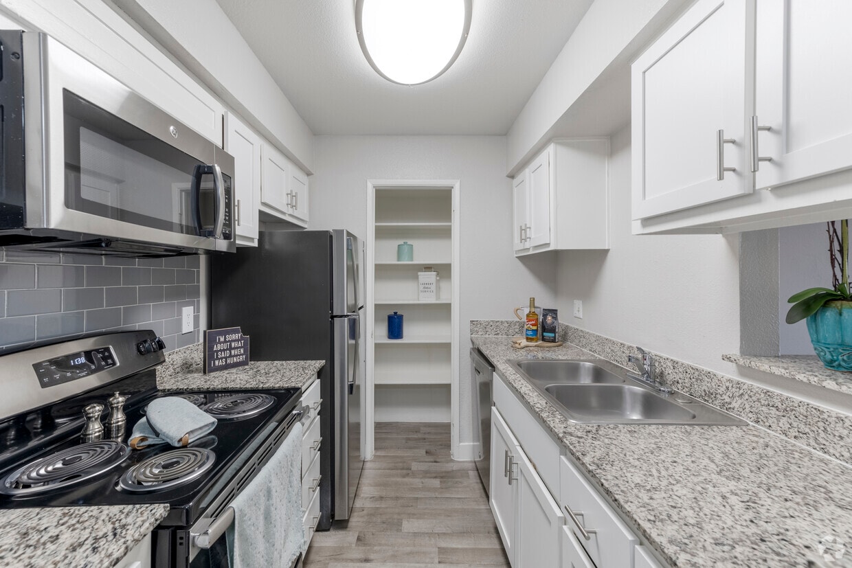 Primary Photo - Onnix Apartments