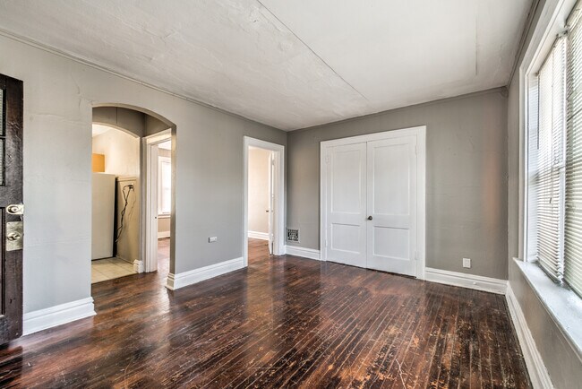 Building Photo - 3763 Meramec St