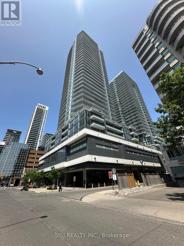 Photo principale - 2603-89-3189 Dunfield Ave