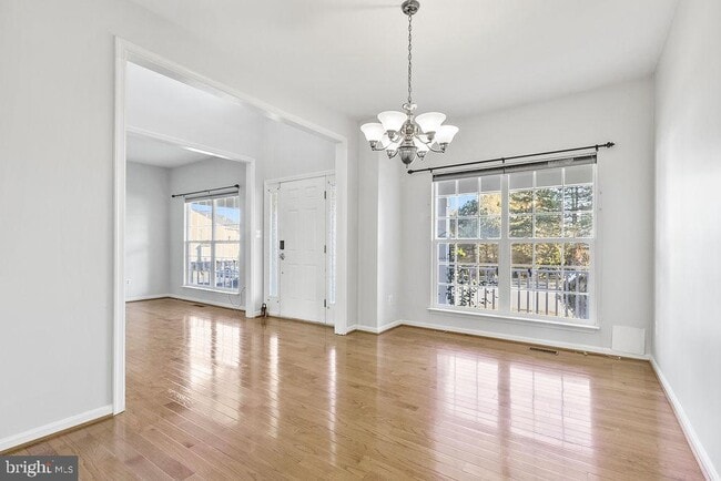 Foto del edificio - 9871 Upper Mill Loop