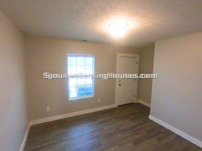 Foto del edificio - 420 Indiana St