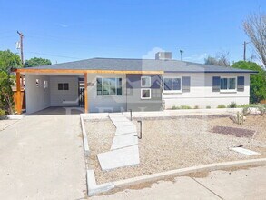 Building Photo - 2340 E Turney Ave