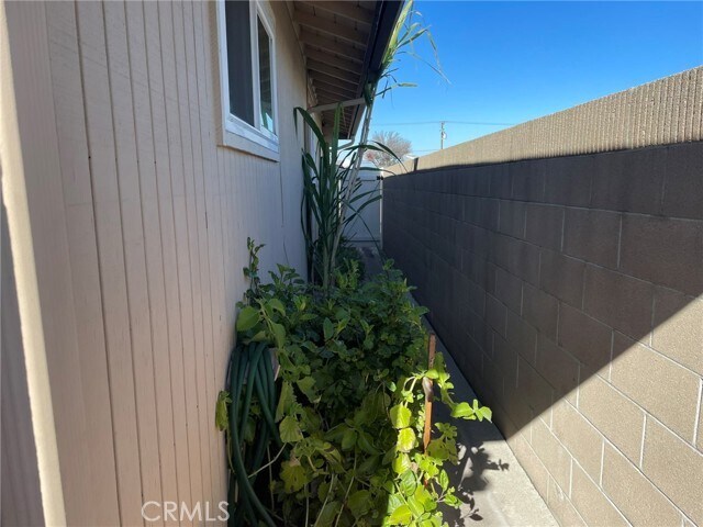 Foto del edificio - 9926 Cedar St