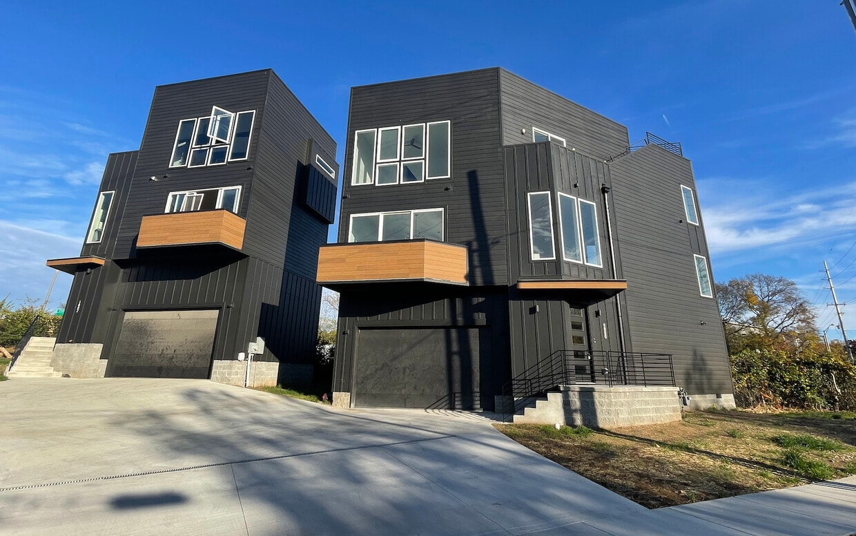 Exterior View of House - 1800 Delta Ave