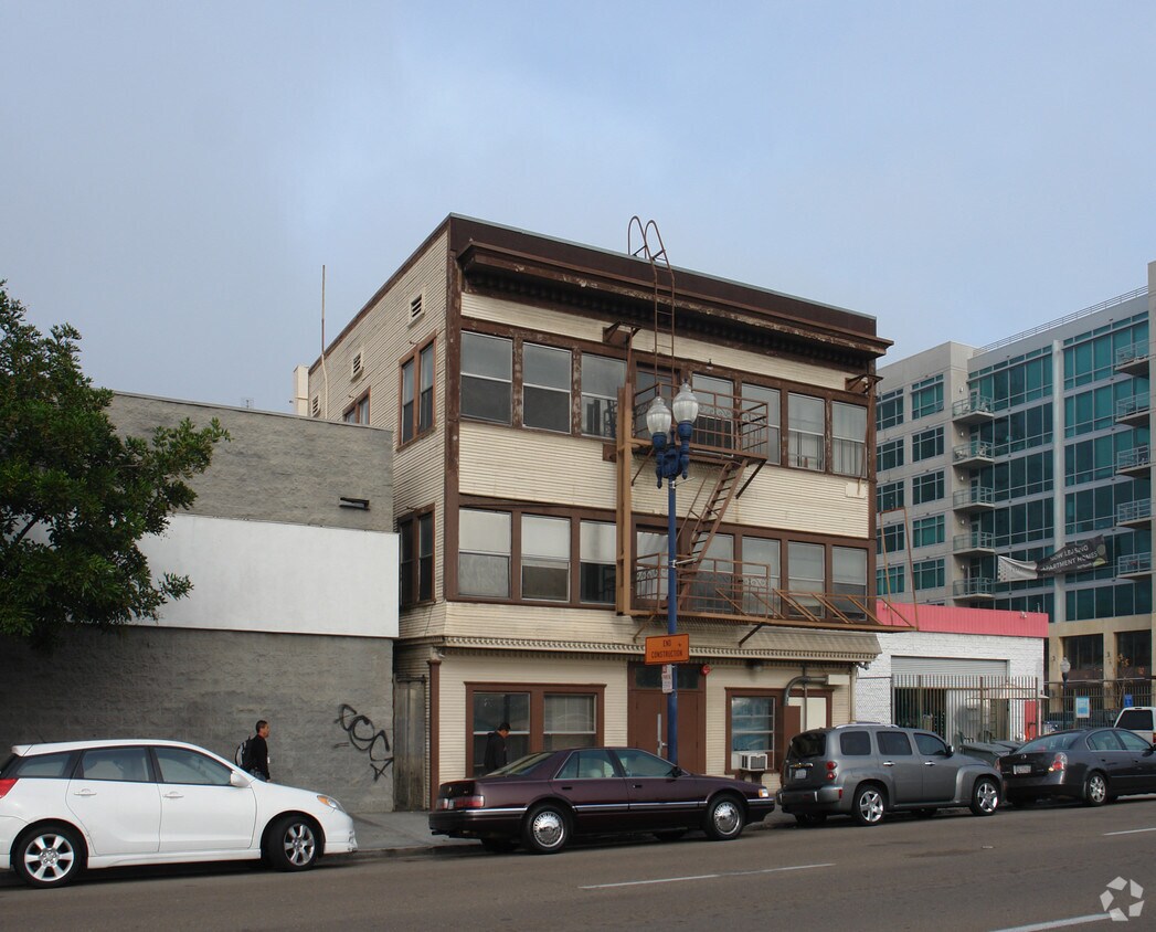Foto del edificio - 650 11th Ave