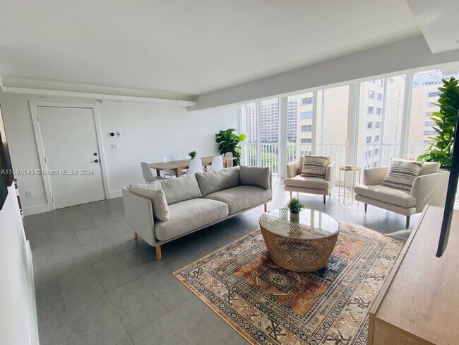 Foto del edificio - 590 Ocean Dr