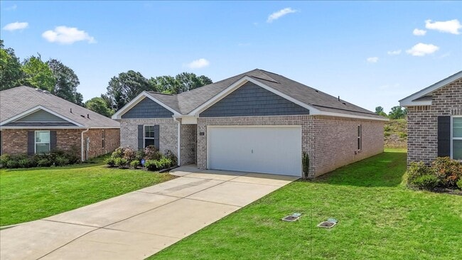 Building Photo - Cullman City Limits - pet friendly