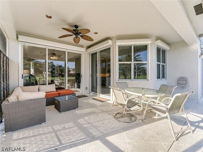 Foto del edificio - 8529 Fairway Bend Dr