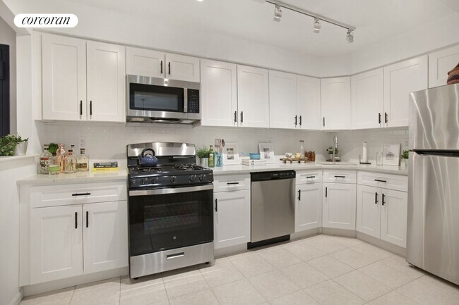 Foto del edificio - 104 Clifton Pl