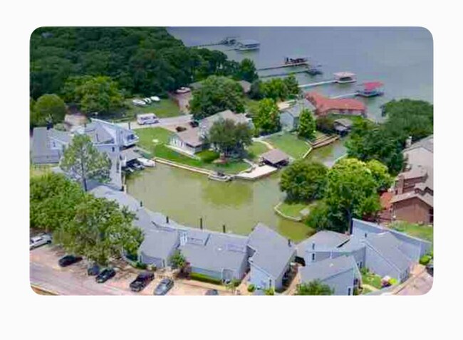 Foto del edificio - 644 Harbor Dr