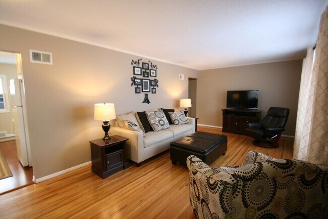 Building Photo - Updated Ranch Rambler in SW Minneapolis