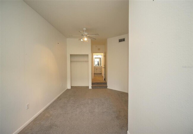 Foto del edificio - 2411 W Horatio St