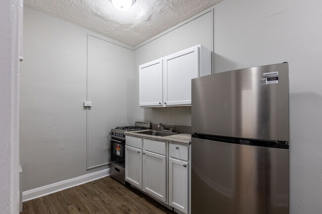 Building Photo - 5434 S Cornell Ave