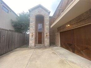 Building Photo - 5019 Mission Ave