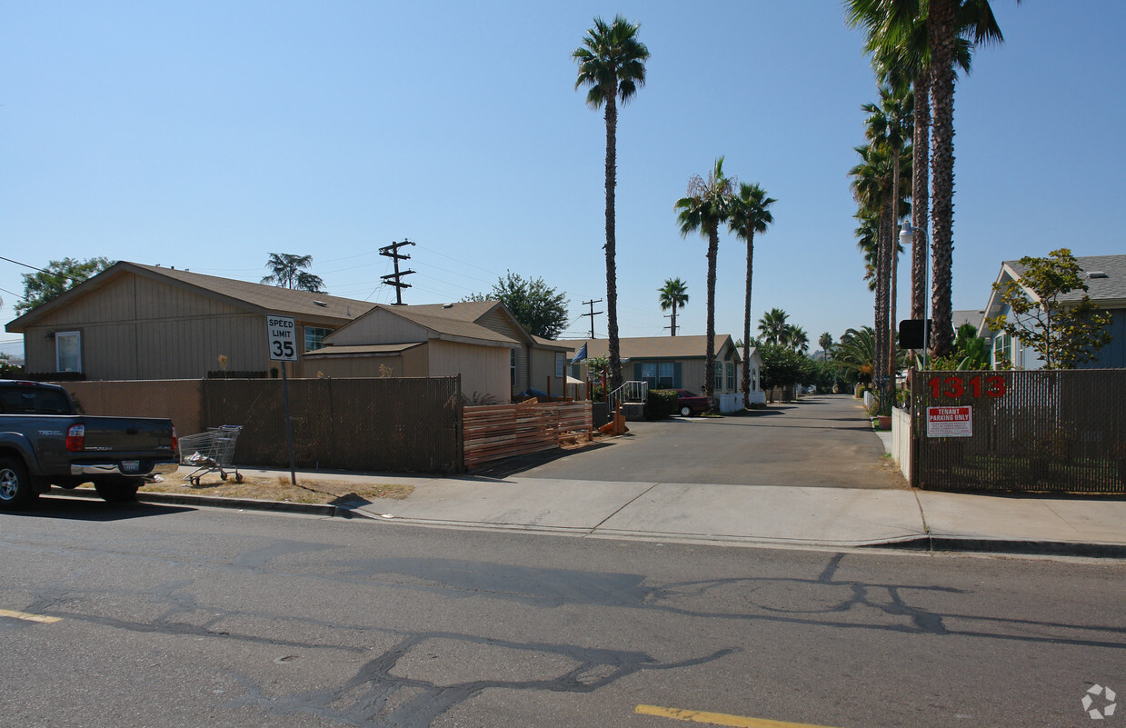 Building Photo - Melody Mobile Home Park