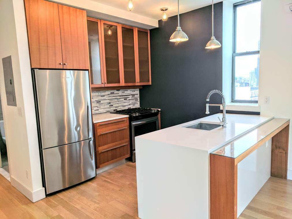 Foto principal - 573 Metropolitan Ave