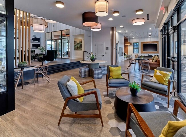 Building Photo - Summerhill