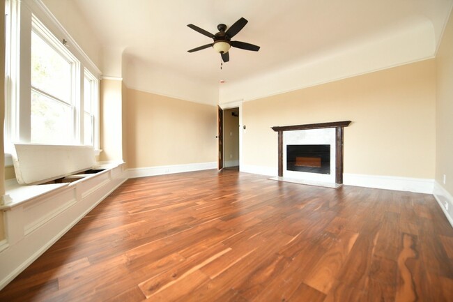 Foto del edificio - 1p716 - 3055-3061 Adeline Street