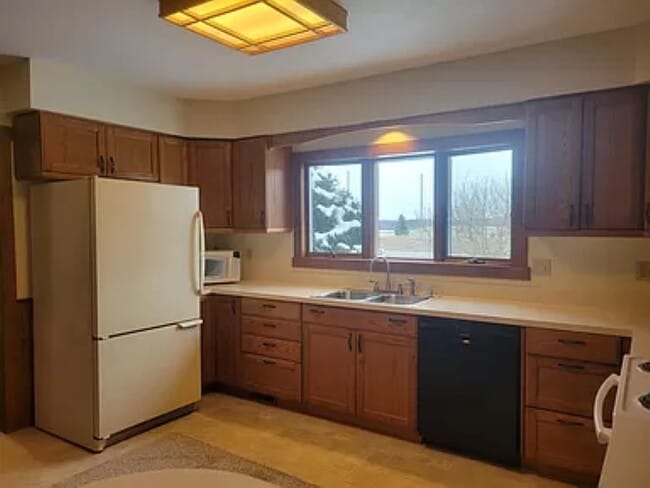 Photo - 16981 M-52 House