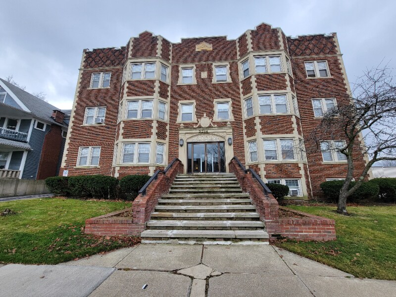 Primary Photo - 3214 Berkshire Rd