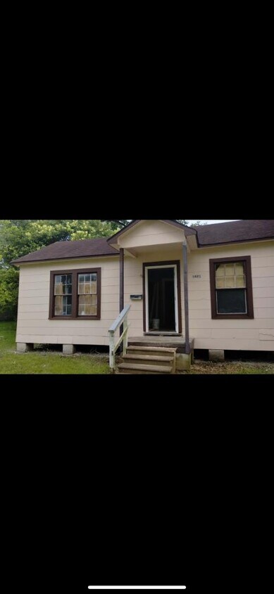 Building Photo - 3421 Catherine St
