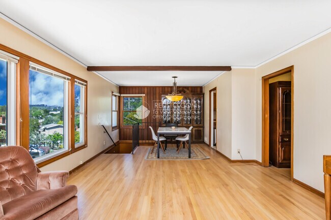 Building Photo - 3 La Loma Ct