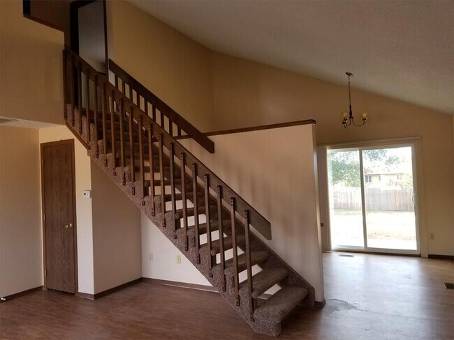 Foto del edificio - 6375 Chippewa Rd