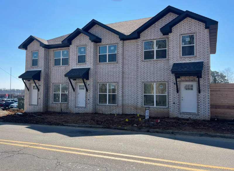 Foto principal - 2901 Stallings Ln