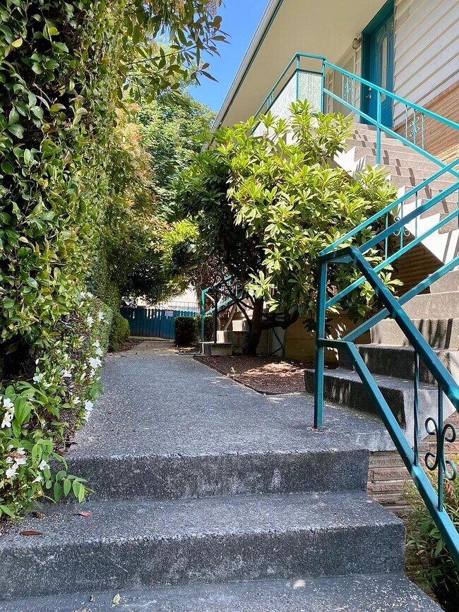 Foto del edificio - 1440 NW 60th St