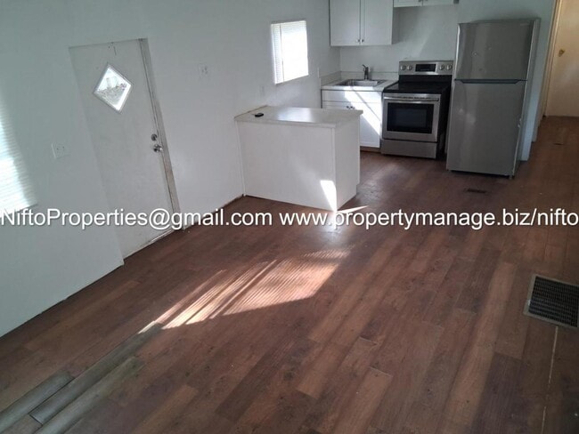 Building Photo - 5612 Aenon Ln