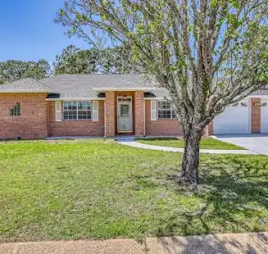 Building Photo - 529 Long Lake Dr