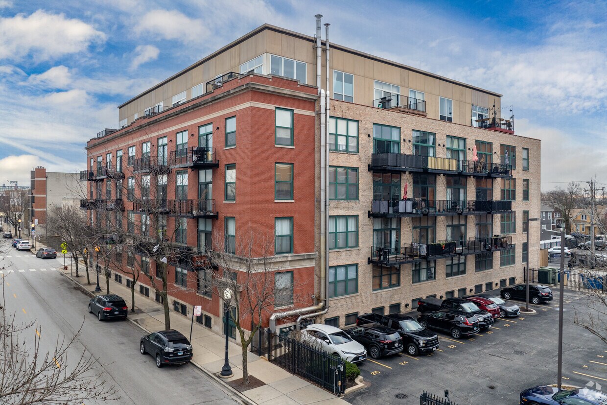 Calle Sangamon 3500 S. - Union Lofts Condominium