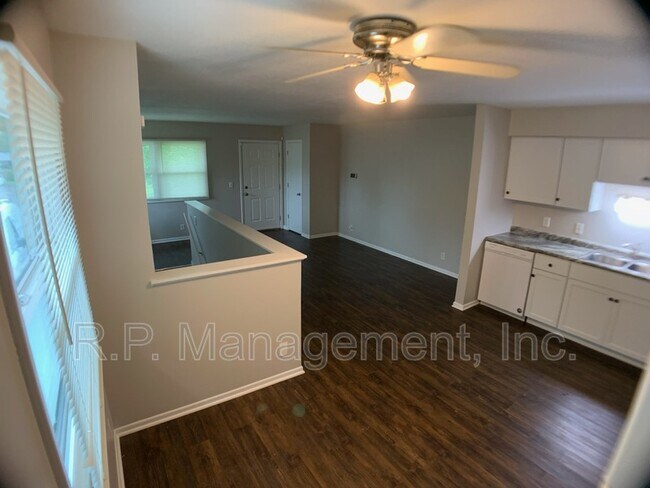 Foto del edificio - 5115 Washington St NE