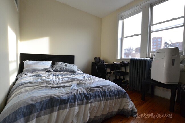 Foto del edificio - 150 Amory St