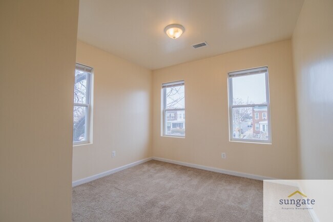 Building Photo - 2435 W Lafayette Ave