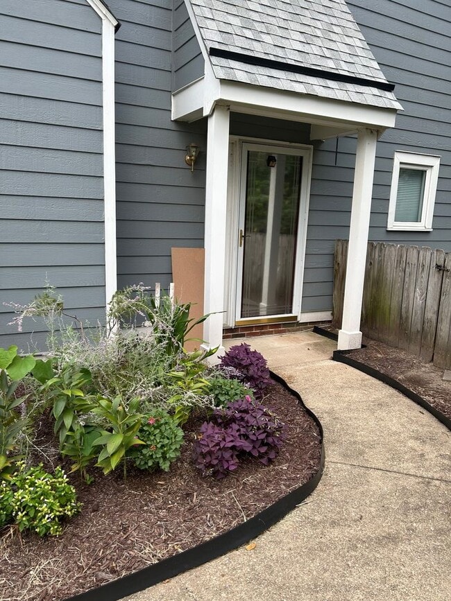 Building Photo - 7816 Coachford Ct