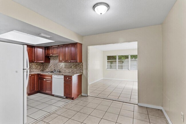 Foto del edificio - 8008 Arthurs Road