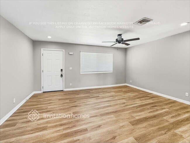 Foto del edificio - 7302 E Fillmore St