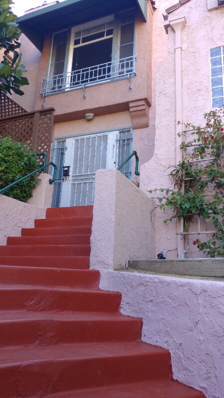 Foto del edificio - 311 N Rampart Blvd