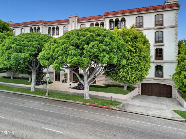 Foto del edificio - 9233 Burton Way