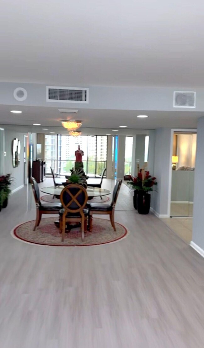 Foto del edificio - 4200 N Ocean Dr