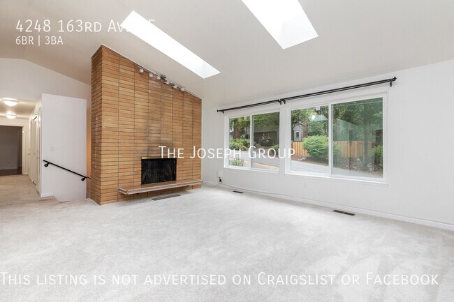 Building Photo - Spacious 6 bed/2.75 bath in Bellevue